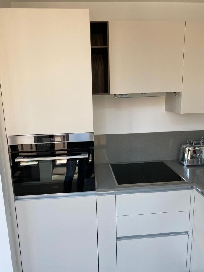 Number House - Number 11 Apartment Милано Екстериор снимка