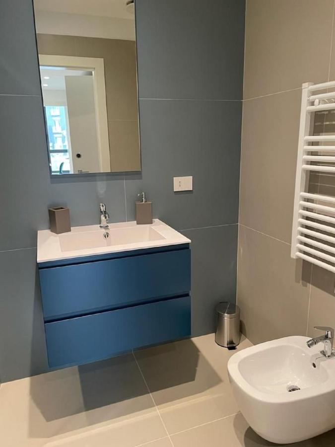 Number House - Number 11 Apartment Милано Екстериор снимка